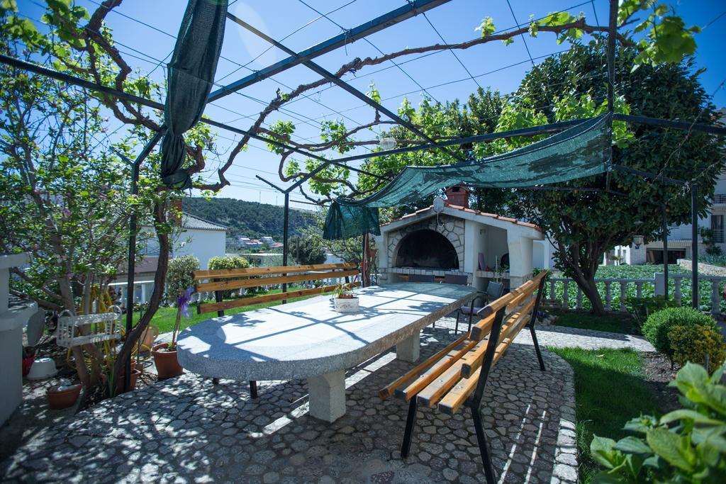 לופאר Apartments Dunja Piric מראה חיצוני תמונה