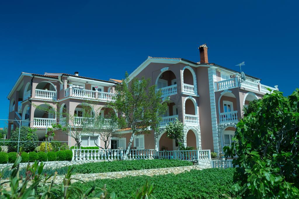 לופאר Apartments Dunja Piric מראה חיצוני תמונה