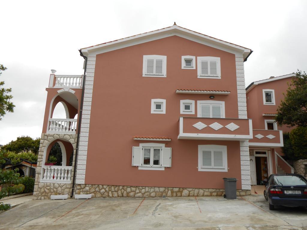 לופאר Apartments Dunja Piric מראה חיצוני תמונה